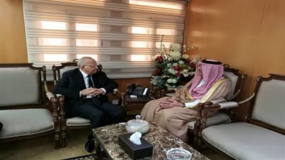 وزير العدل يستقبل السفير أسامة نقلي