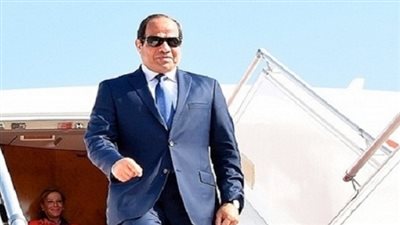 السيسي يصل طشقند في أول زيارة لرئيس مصري لأوزبكستان