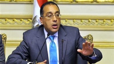 رئيس الوزراء يعقد لقاءً مع مستثمري قطاع الصناعة لحل أزماتهم