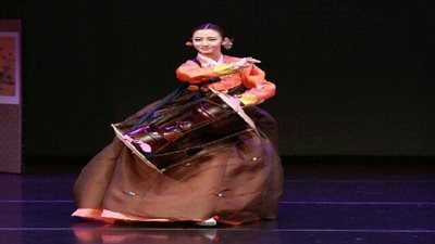 الرقص التقليدى الكوري يفتتح الموسم الجديد للأوبرا