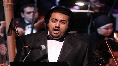 سوبرانو إمريكية وتينور مصري فى حفل الأوركسترا بقيادة 