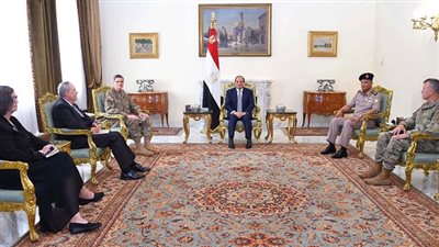 الرئيس السيسي يستقبل الفريق أول جوزيف فوتيل قائد القيادة المركزية الأمريكية