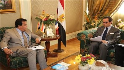 وزير التعليم العالي يستقبل السفير الفرنسي بالقاهرة