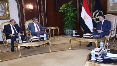 وزير الداخلية يستقبل أمين عام مجلس وزراء الداخلية العرب