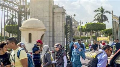 البناطيل المقطعة والأعمال السياسية.. هنا قائمة الممنوعات في الجامعات المصرية: 
