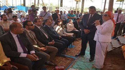 وزيرة البيئة ومحافظ البحيرة فى جولة تفقدية لمكامير الفحم المطورة برشيد 