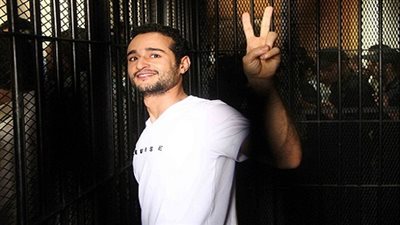 تأجيل محاكمة أحمد دومة في أحداث مجلس الوزراء لـ 16 أكتوبر