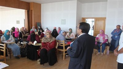 وكيل تعليم السويس يتابع أعمال التدريبات بالمركز الاستكشافي للعلوم والتكنولوجيا