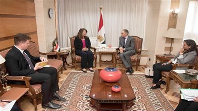 غادة والى تستقبل سفير أستراليا بالقاهرة 