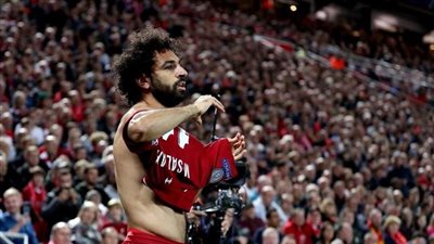 محامون محمد صلاح.. الفرعون يقع في أزمة بعد مباراة باريس سان جرمان.. وهؤلاء دافعوا عنه