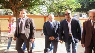 قيادات وزارة التربية والتعليم تتابع سير العملية التعليمية في أول يوم دراسي بمحافظة القاهرة