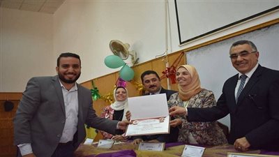 نائب رئيس جامعة الفيوم لشئون الطلاب يشهد حفل استقبال الطلاب الجدد بحاسبات ومعلومات 