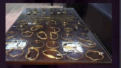 سرقة مشغولات ذهبية ومبالغ مالية من شقة رجل أعمال بالمنصورة 