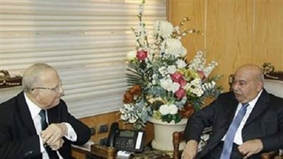 وزير العدل يلتقي السفير الكويتى لبحث تعزيز التعاون القضائى بين البلدين