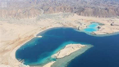 لتنويع مصادر الدخل غير النفطي : السعودية تدشن منتجعاً سياحياً جديدا