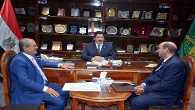 محافظ القليوبية يبحث مع مندوب حاكم الشارقة إنشاء مستشفي الحروق بالقناطر الخيرية 