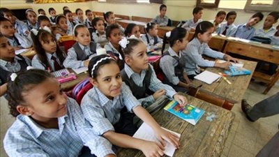 رد الحكومة على أنباء وجود أخطاء في كتب نظام التعليم الجديد