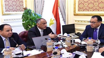 الحكومة توافق على مشروع قانون تنظيم استخدام الدفع غير النقدي