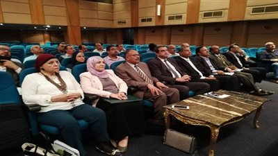 محمد صلاح يترأس إجتماع غرفة العمليات المركزية والافرع الإقليمية لتقييم آداء تفعيل إستراتيجية المنظومة المتكاملة 