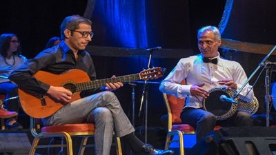 بالفيديو والصور.. 