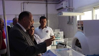 محافظ الفيوم وعبد الرحيم يتفقدوا المستشفى العام ويطمئنوا على صحة المرضي