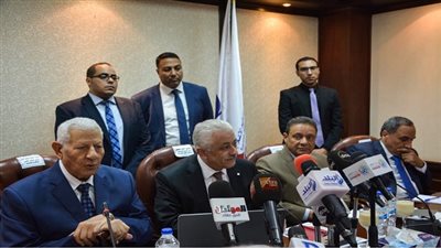 بالصور.. مكرم محمد أحمد: 