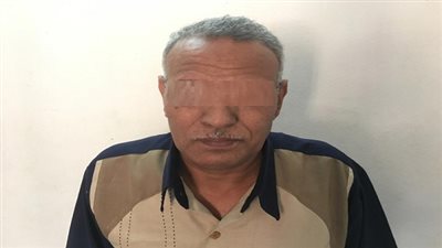 ضبط مسئول بالمجالس المحلية بسوهاج لتسهيل الإستيلاء على أراضى أملاك الدولة