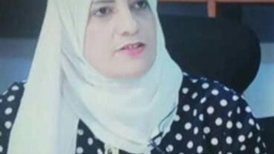 شاهد| يمنى يغير اسم طفلته من توكل لـ