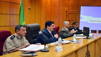 مرزوق خلال المجلس التنفيذي يشدد على المرور على محلات ومستودعات الأغذية