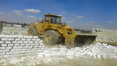 الموجة 11 بالسويس تنجح فى إزالة تعديات على مساحة 40 فدان بالقطاع الريفى