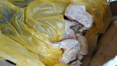 ضبط صاحب ثلاجة مواد غذائية 