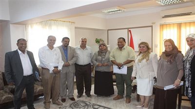 مجلس امناء التعليم بالسويس يعقد اجتماعة الاول بثوبة الجديد