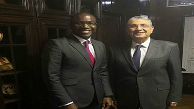 وزير الكهرباء يستقبل نائب رئيس بنك التنمية الأفريقى للكهرباء وتغير المناخ والنمو الأخضر