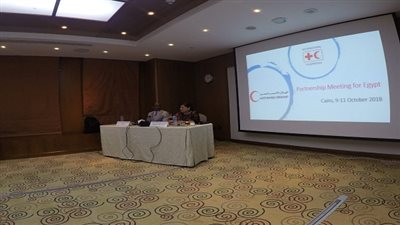 بالصور.. الهلال الأحمر المصري يختتم سلسلة اجتماعاته مع الجهات المانحة والشركات المهتمة بالعمل الأهلي