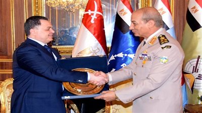 وزير الداخلية وقيادات الشرطة يقدمون التهنئة للفريق أول محمد زكى 