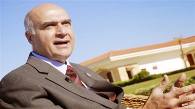 وزير السياحة: حملات توعية للفئات الأكثر احتكاكا بالأجانب