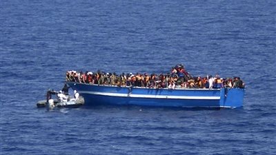 غريقان و5 مفقودين في انقلاب زورق مهاجرين قبالة اليونان