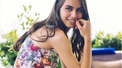 بالصور.. أوزيل يقضي ليلة رومانسية مع ملكة جمال تركيا