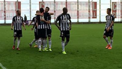 علي غزال: أتمنى تحقيق المزيد من الانتصارات مع ناسيونال ماديرا 