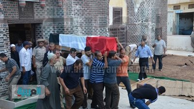 بالصور.. جنازة عسكرية لشهداء تفجير أتوبيس الشرطة بالبحيرة