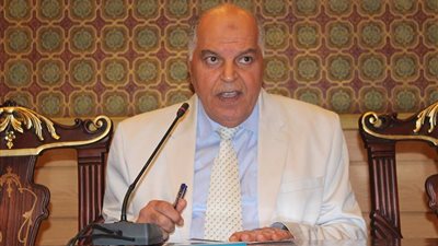 نقيب المعلمين: 