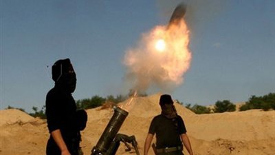 مقتل 4 وإصابة 40 جراء سقوط قذيفة هاون على محطة وقود بحمص