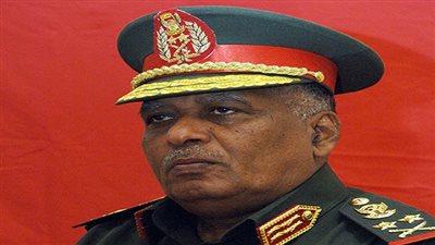 وزير دفاع السودان يغادر القاهرة بعد الغاء اجتماع 