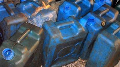 ضبط بائع متجول بحوزته 400 لتر بنزين بالمنوفية