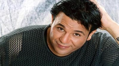 محمد فؤاد يغني تحت رعاية السيسي!