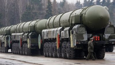 روسيا وإيران توقعان مذكرة بشأن بيع نظم الدفاع الصاروخي 