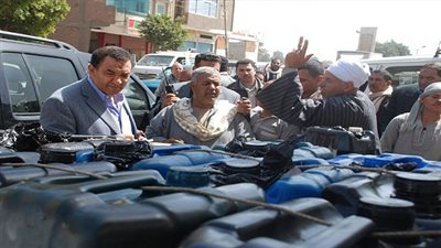 إحباط تهريب 34 ألف لتر بنزين قبل بيعها في السوق السوداء