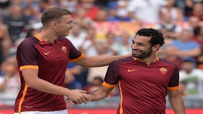 صحيفة إسبانية: قلق في برشلونة بسبب صلاح ودزيكو