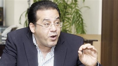 بالفيديو.. رد أيمن نور على انتقاد أسامة كمال له بعد شرائه 