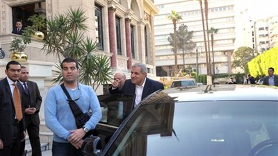 محلب يصل إلى احتفالية 